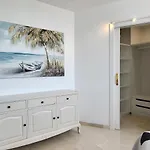 Edificio Puerto Azul Lägenhet Marbella